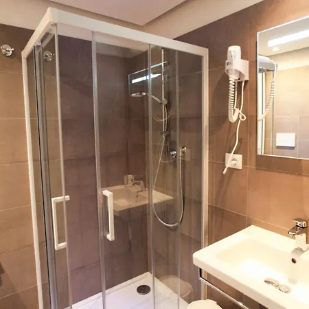 Отель Mobilehomes In 50786 Каваллино