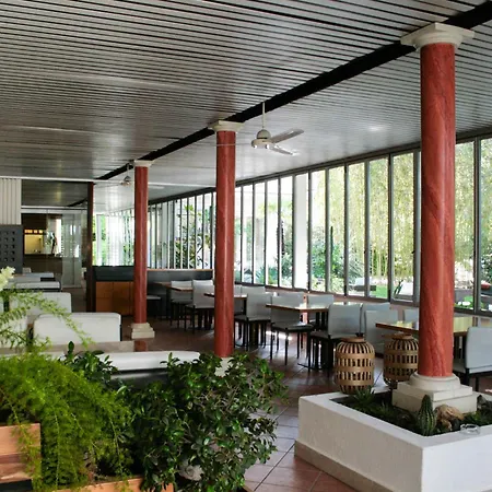 Отель Mobilehomes In 50786 Каваллино